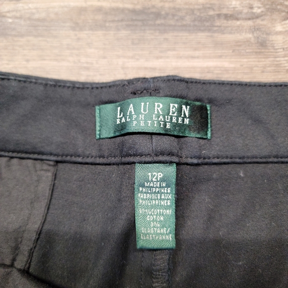 Lauren Ralph Lauren Women's Chino Casual Shorts, Black, - Picture 3 of 3